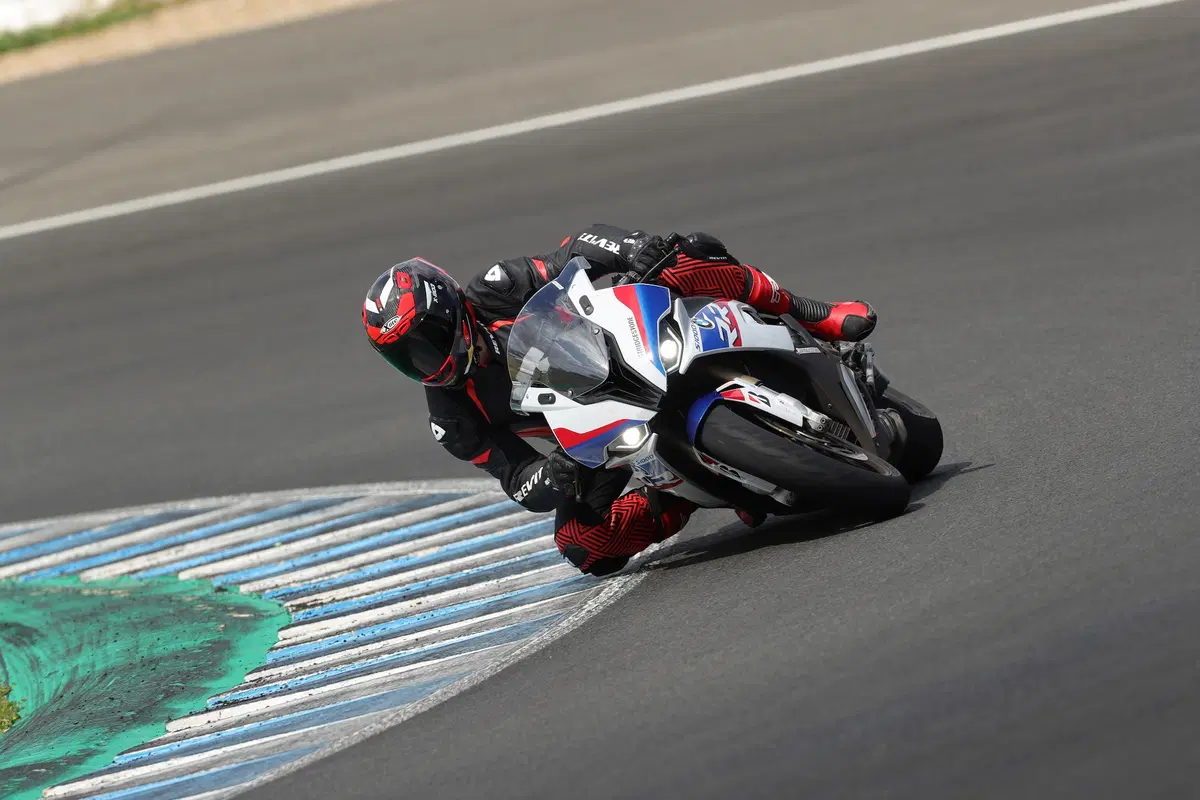 Bridgestone Battlax Hypersport S22: test in pista (5)