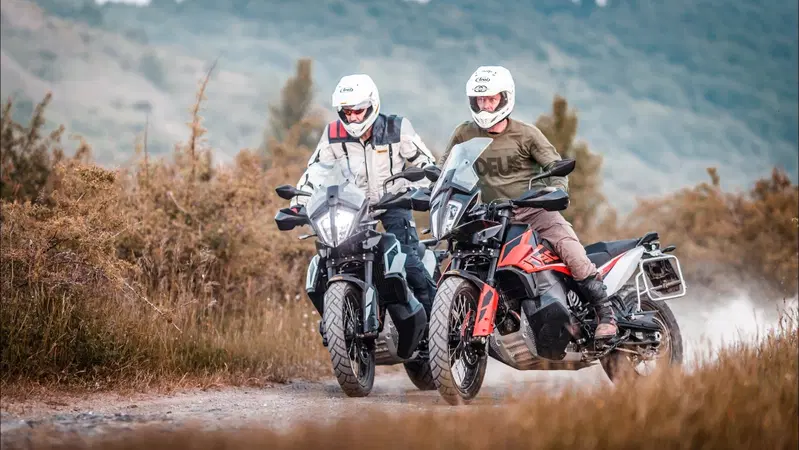 KTM 790 Adventure: TEST offroad e... notte in tenda coi lupi! - Ep.2