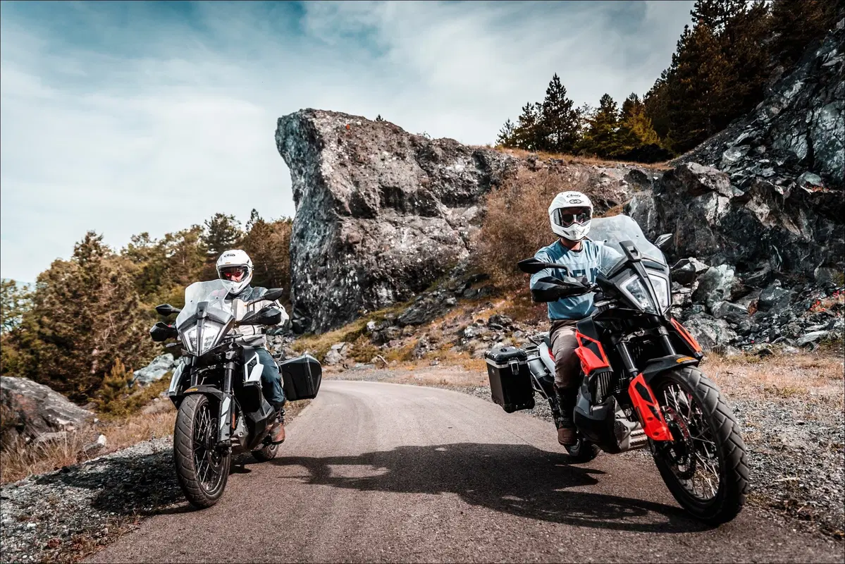 KTM 790 Adventure: TEST offroad e... notte in tenda coi lupi! 2a parte (2)