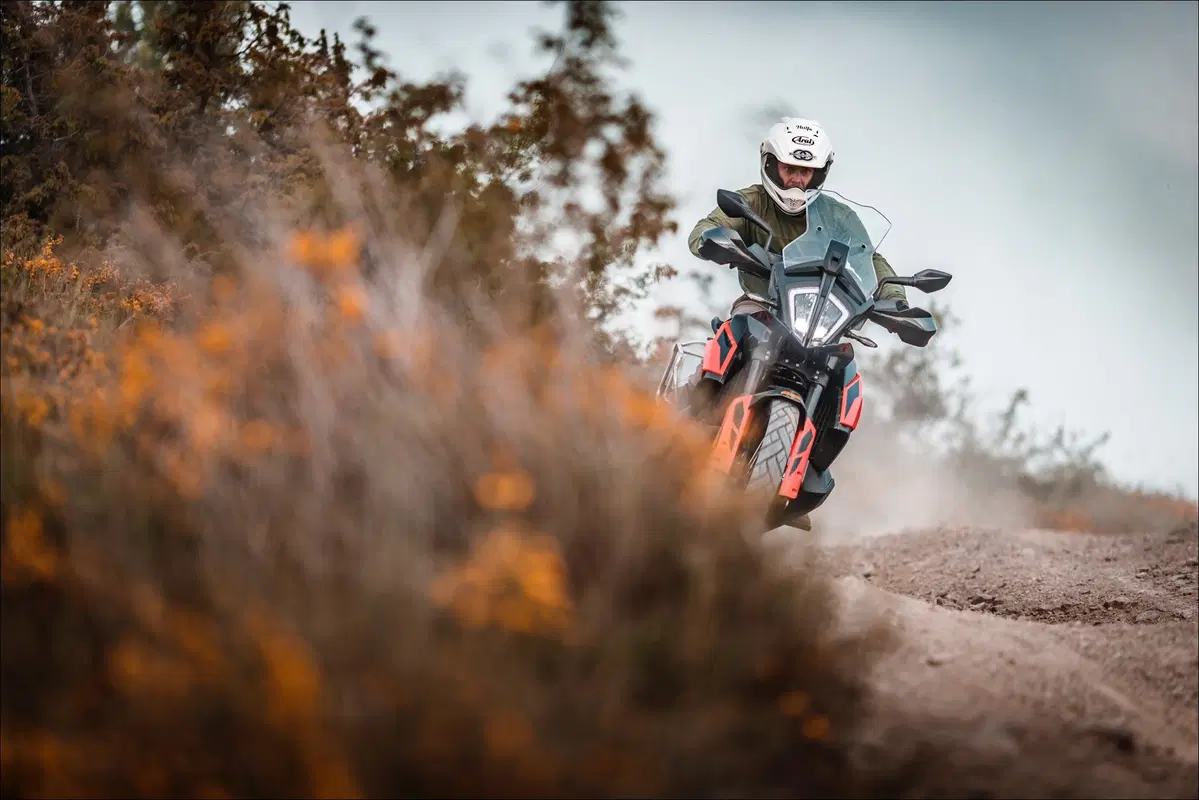KTM 790 Adventure: TEST offroad e... notte in tenda coi lupi! 2a parte (11)