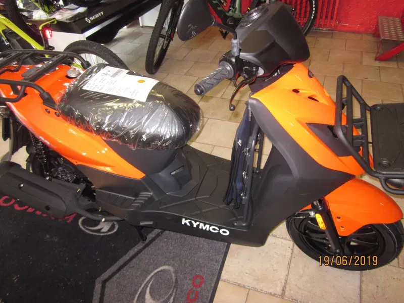 Kymco Agility 125 Carry (2021 - 25) (2)