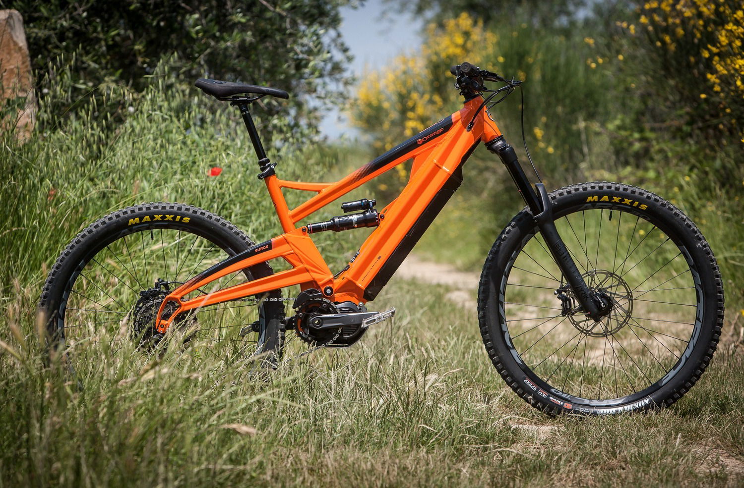 Novità eBike. Orange Bikes, in arrivo la nuova eMTB Surge