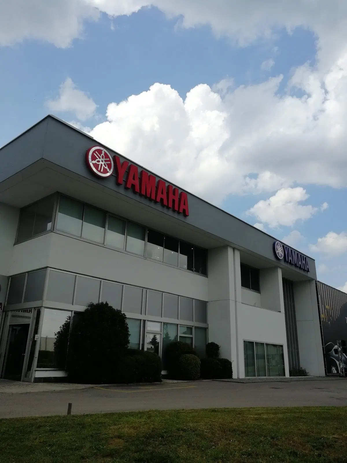 Yamaha Motor e Music aprono le porte: visita alla sede di Gerno di Lesmo (3)