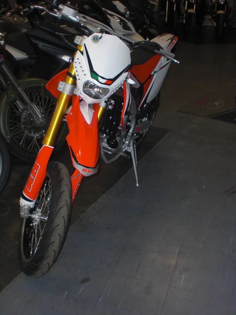 HM CRM F125 X Derapage 4t (2)