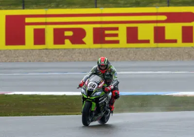 SBK Sykes è il più veloce sotto la pioggia di Assen