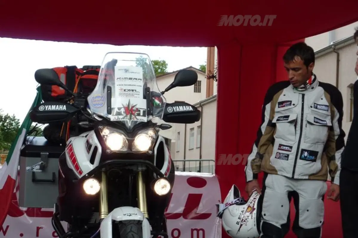 Davide Biga. Giro del Mondo in moto (154)