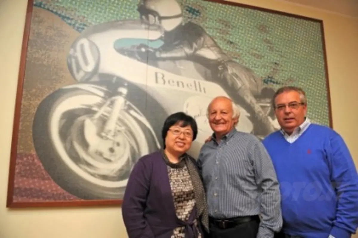 Kel Carruthers ha visitato la Benelli (5)