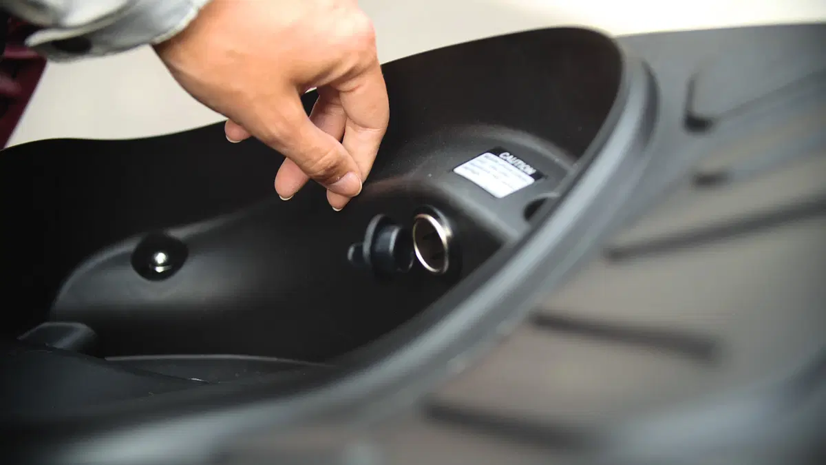 L'affare del momento: Kymco People S 300i ABS (8)