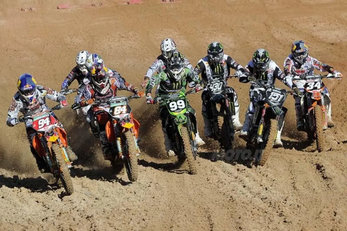 Motocross. Philippaerts vince il GP del Brasile (6)