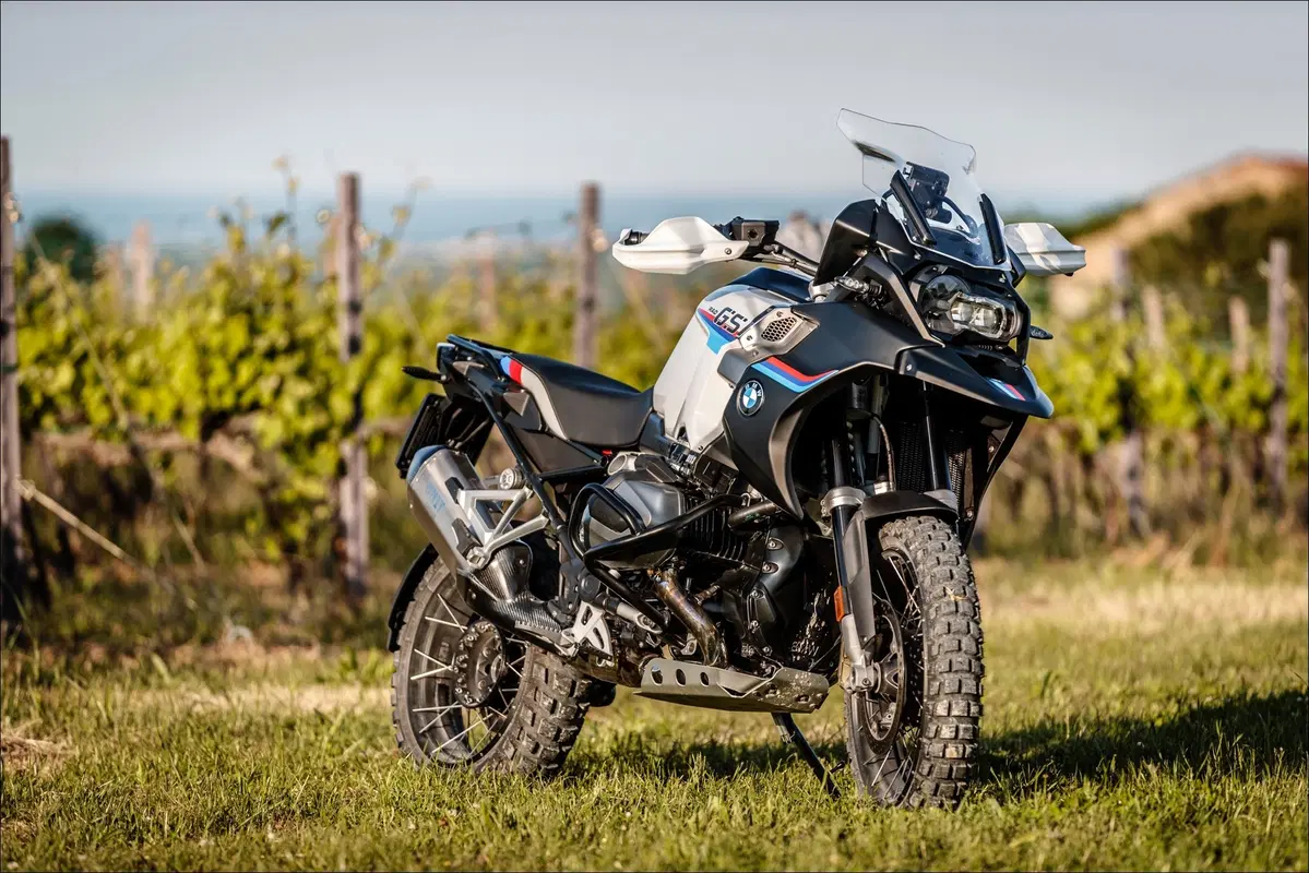 BMW GS Rad LC - KIT Unit Garage, TEST