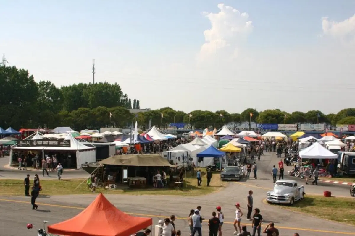 20.000 spettatori alla Jesolo Bike Week 2011 (9)