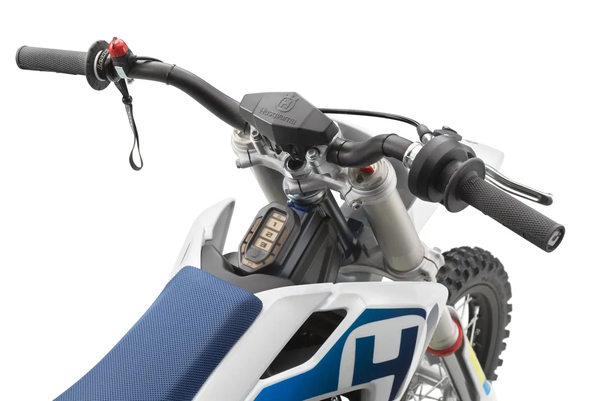 Husqvarna EE 5. La minicross (elettrica) per cominciare (7)
