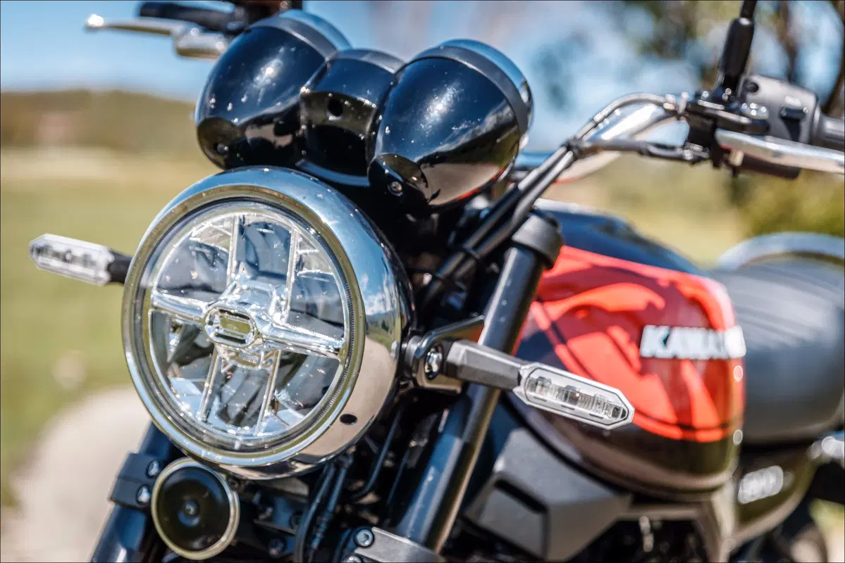 Le replicanti: Kawasaki Z900RS vs Suzuki Katana 1000 vs Triumph Speed Twin (9)