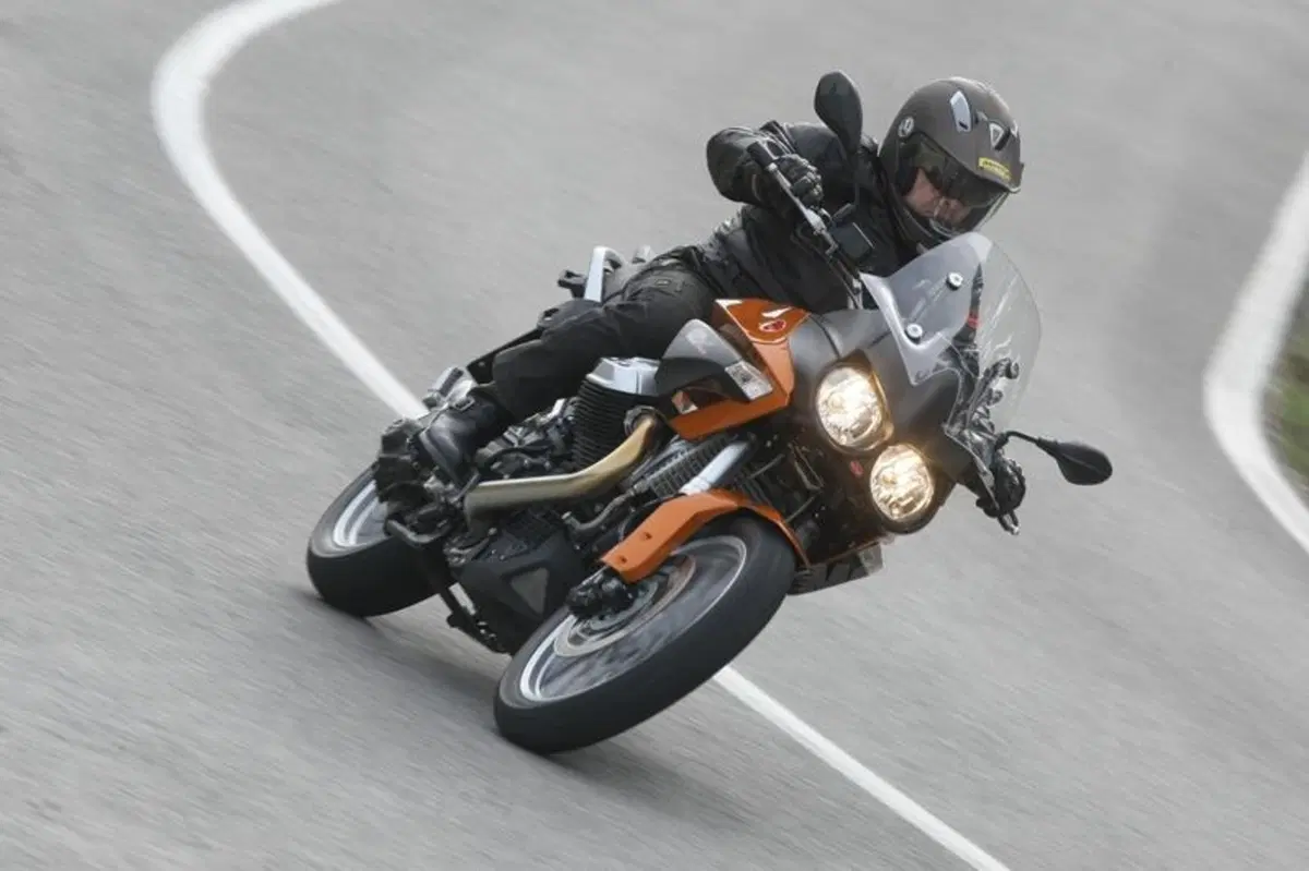 Moto Guzzi Stelvio 1200 8V e NTX   (5)