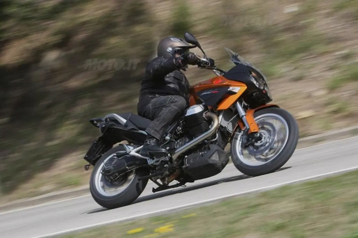 Moto Guzzi Stelvio 1200 8V e NTX   (6)
