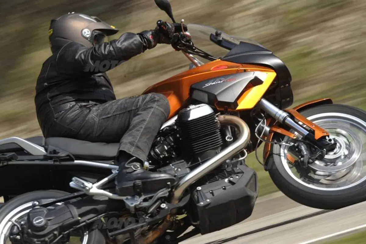 Moto Guzzi Stelvio 1200 8V e NTX   (8)