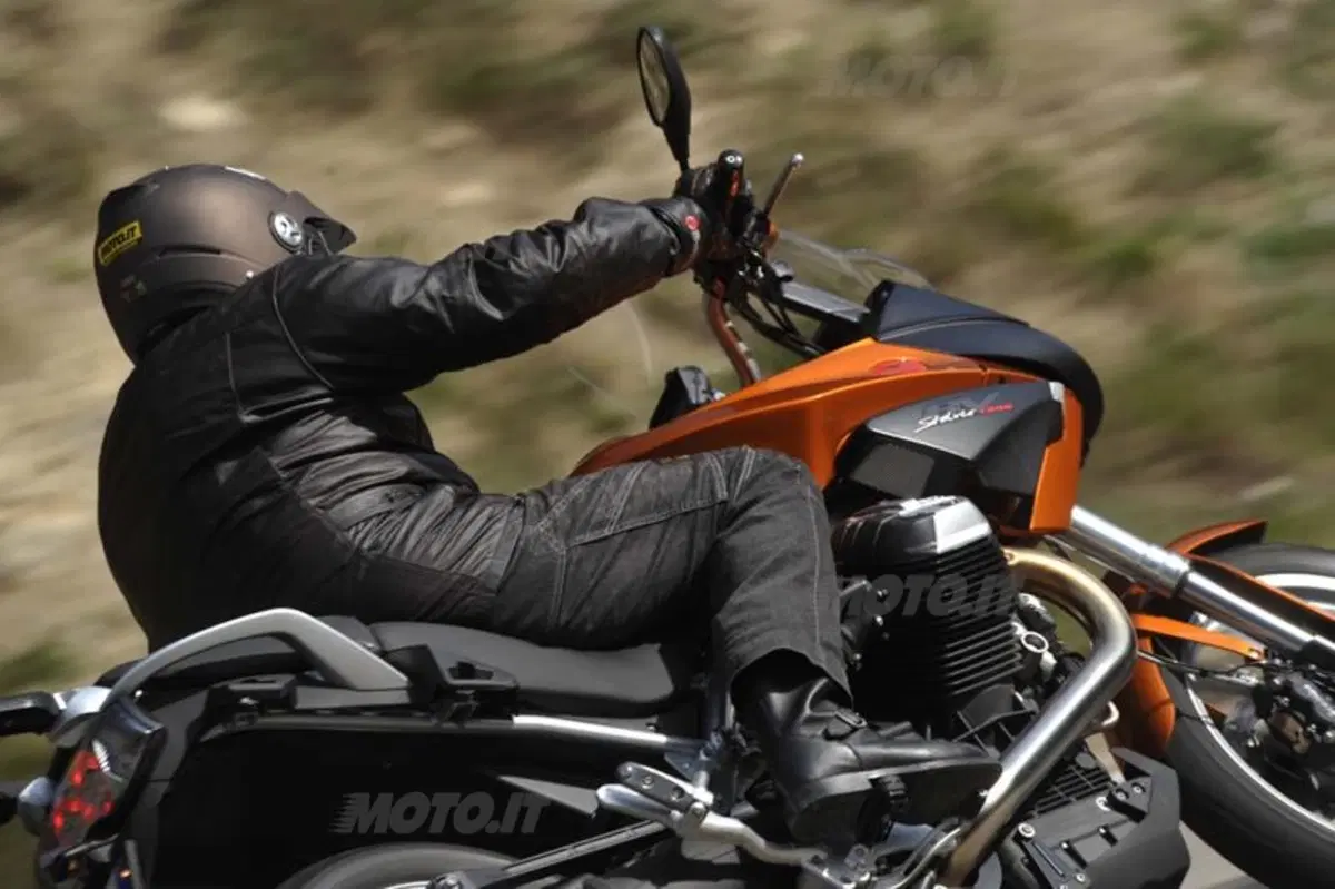 Moto Guzzi Stelvio 1200 8V e NTX   (9)