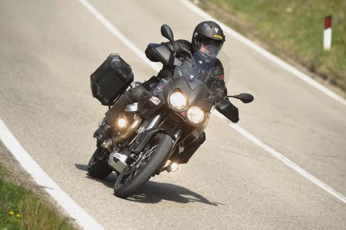 Moto Guzzi Stelvio 1200 8V e NTX   (12)