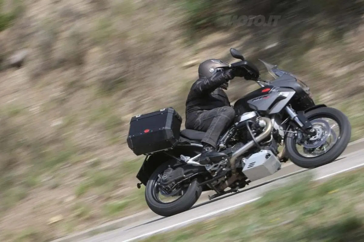Moto Guzzi Stelvio 1200 8V e NTX   (15)