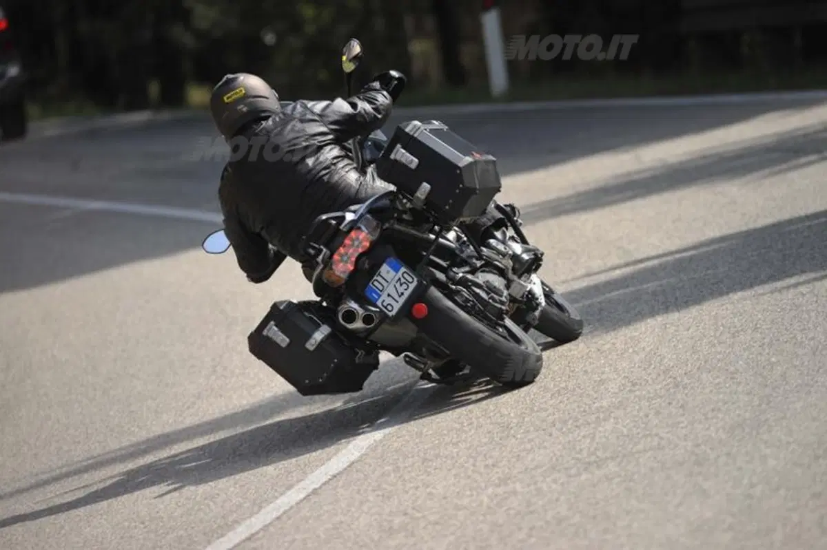 Moto Guzzi Stelvio 1200 8V e NTX   (16)