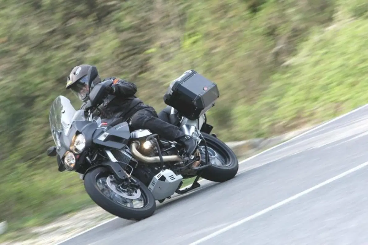 Moto Guzzi Stelvio 1200 8V e NTX   (18)