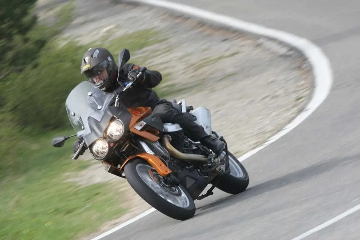 Moto Guzzi Stelvio 1200 8V e NTX   (23)