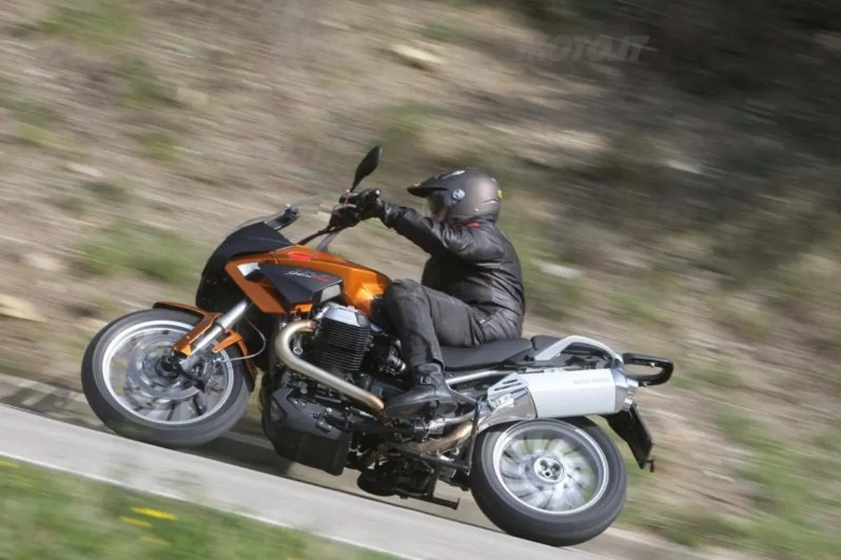 Moto Guzzi Stelvio 1200 8V e NTX   (26)