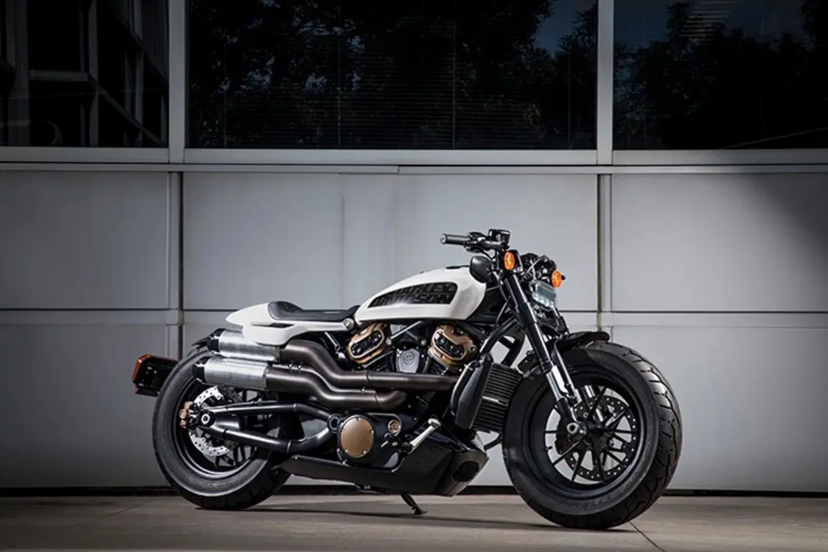 Harley-Davidson: 5 milioni di moto prodotte. Cento novità in arrivo (3)