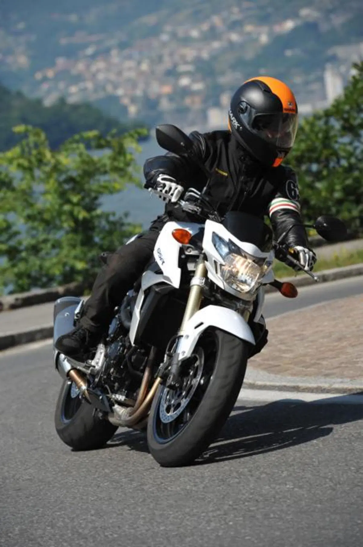 Test caschi. Shark Vision-R (2)