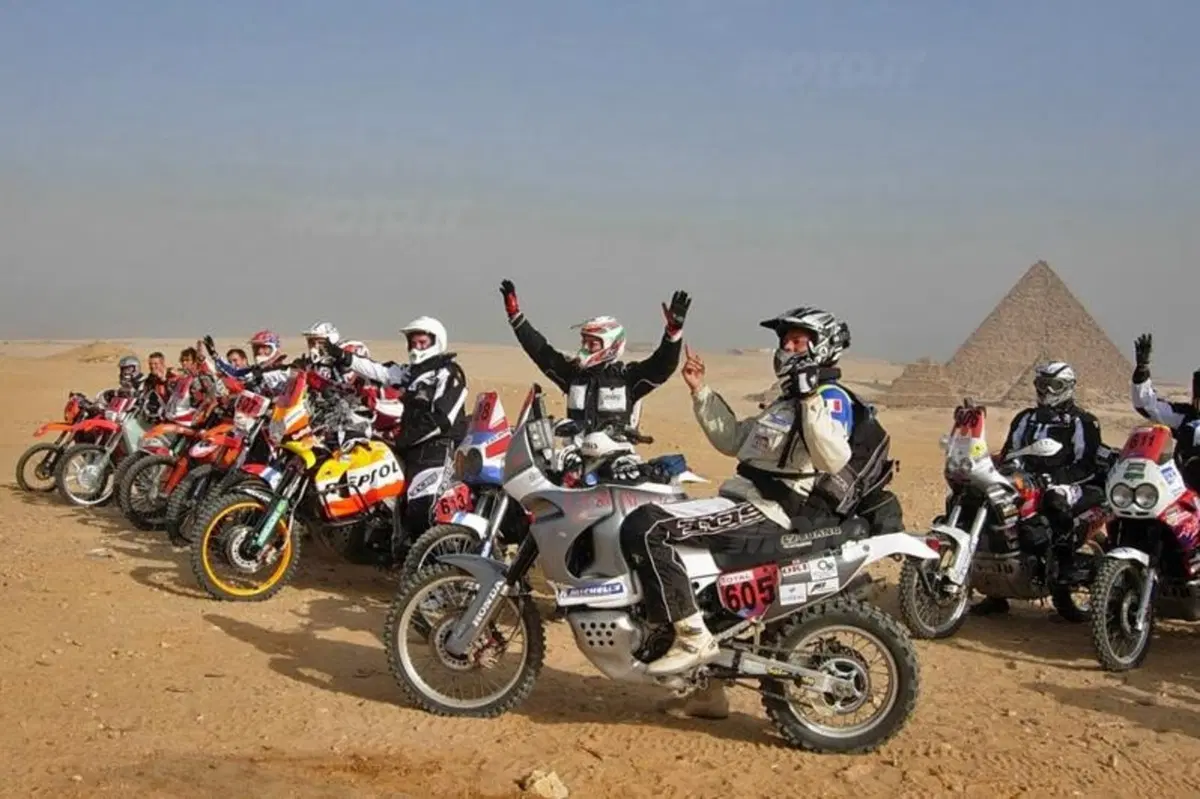 Special Honda Africa Twin XRV 750  (20)