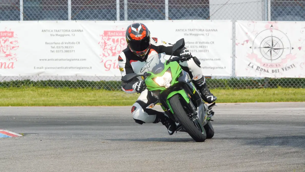 Realtà vs videogame: Kawasaki Ninja 125, la prova in compagnia di Blink46 (21)