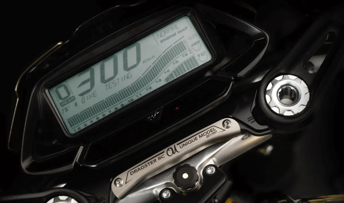 MV Agusta Dragster RC Shining Gold. Oro puro (10)