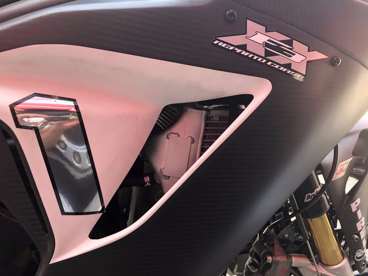MV Agusta F3XX 800. La fuoriserie (3)