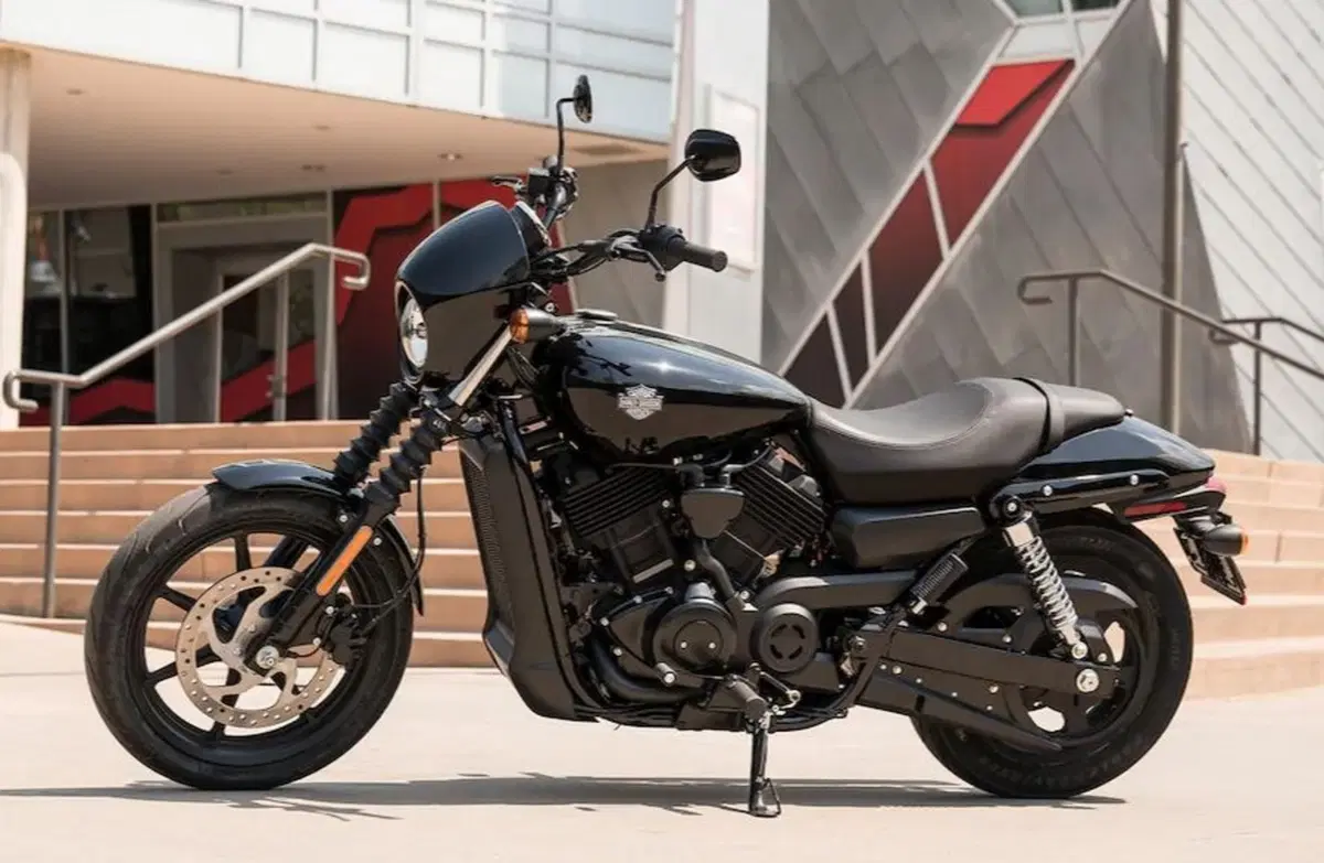 L’Harley-Davidson fatta in Cina che sembra una Benelli. Ma sarà così? (2)