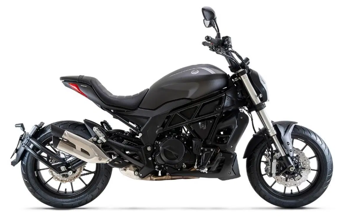 L’Harley-Davidson fatta in Cina che sembra una Benelli. Ma sarà così? (6)
