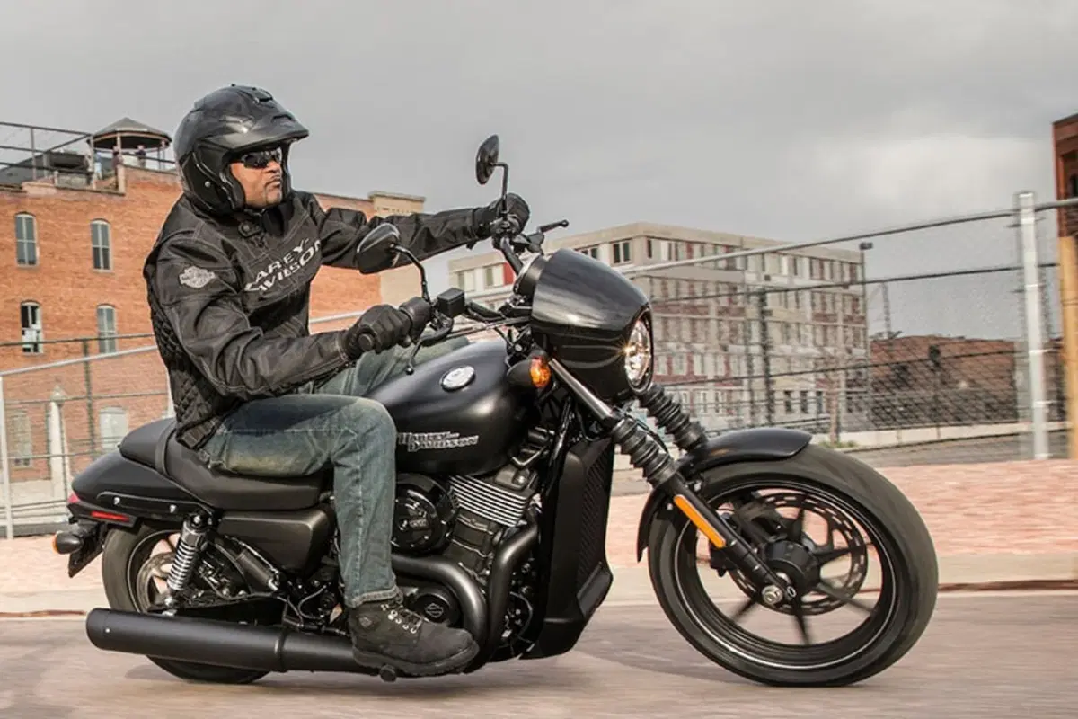 L’Harley-Davidson fatta in Cina che sembra una Benelli. Ma sarà così? (8)