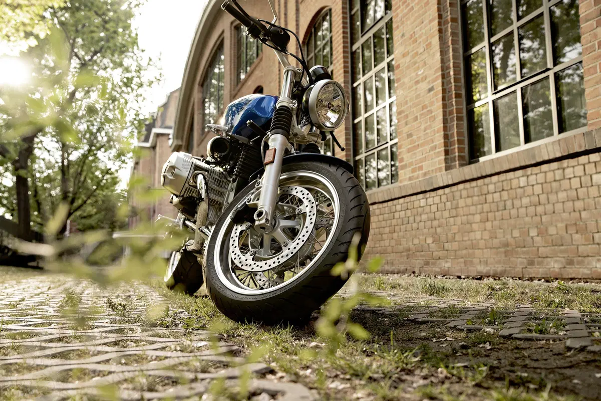 Nuova BMW R nineT/5, 50 anni di storia a Berlino