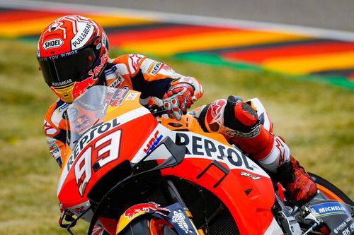 MotoGP 2019. Márquez è il più veloce nelle FP2 in Germania (7)