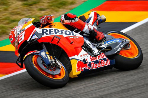 MotoGP 2019. Márquez è il più veloce nelle FP2 in Germania (8)