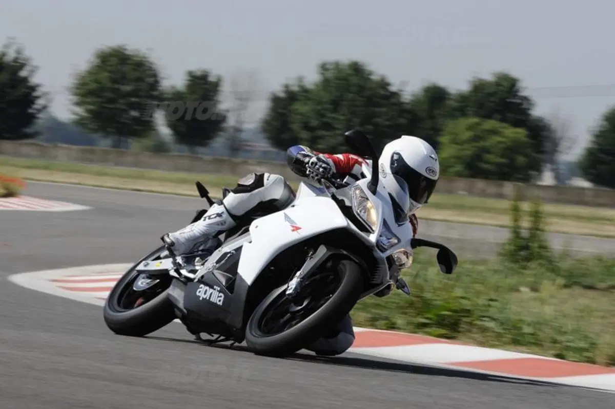 Aprilia RS4 