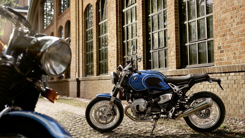 Nuova BMW R nineT /5. Serie speciale per i 50 anni di storia a Berlino