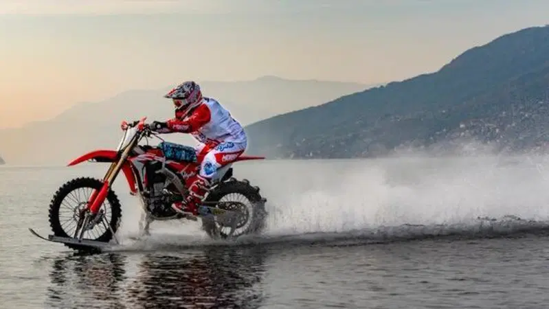 Luca Colombo a caccia del record di velocit&agrave; sull'acqua