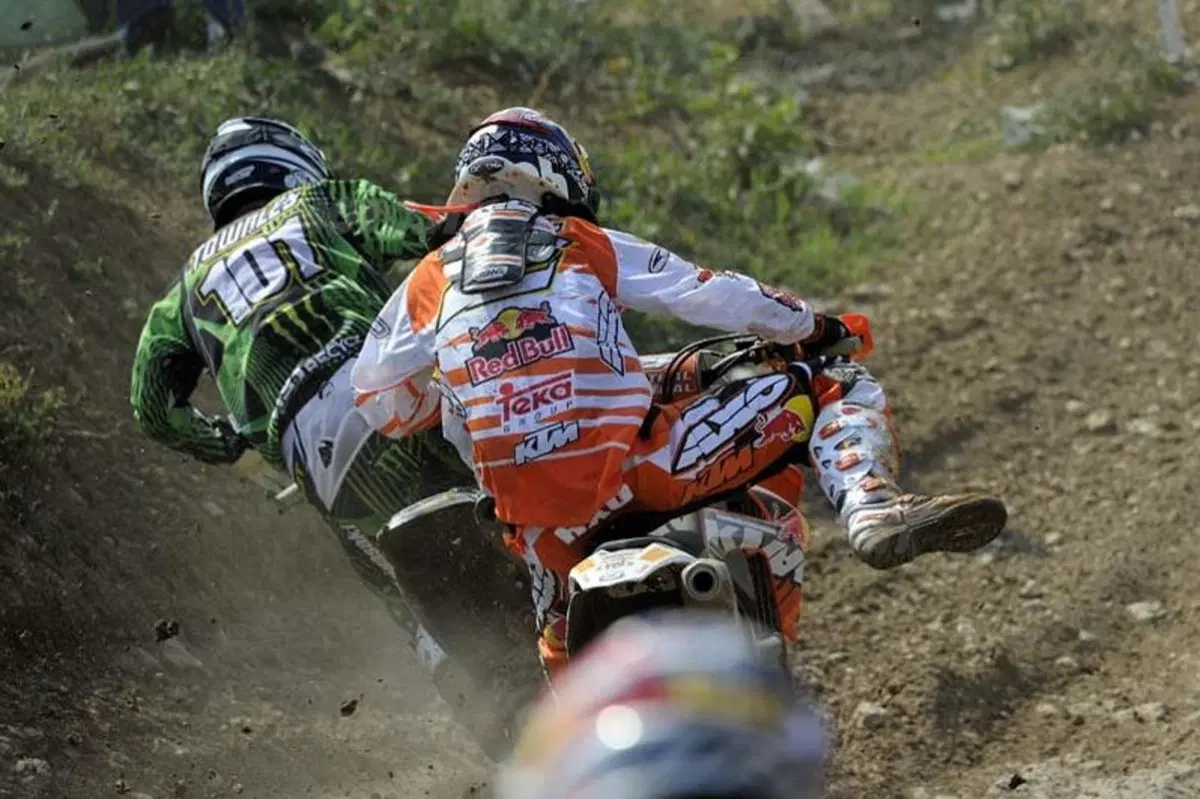 A Frossard e Searle la prima vittoria stagionale St. Jean d'Angely (23)
