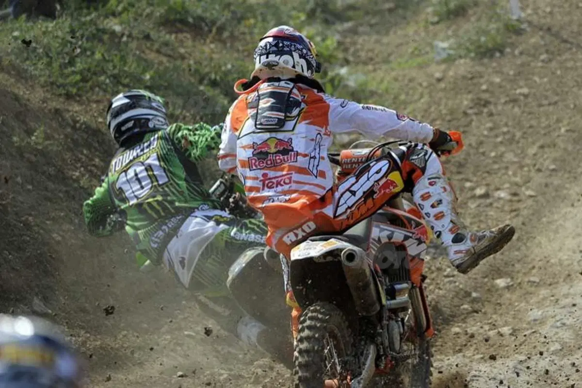 A Frossard e Searle la prima vittoria stagionale St. Jean d'Angely (24)