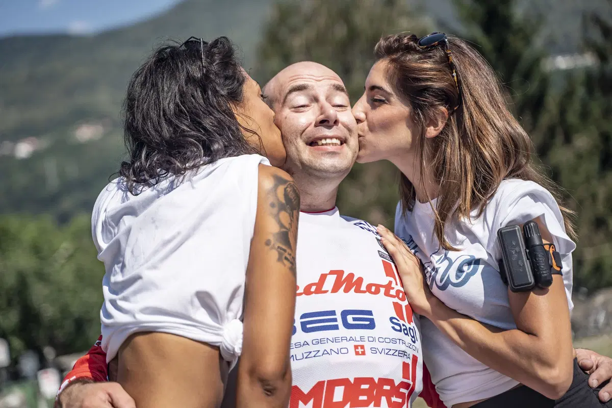 Luca Colombo in moto sull'acqua conquista il record di velocità (4)