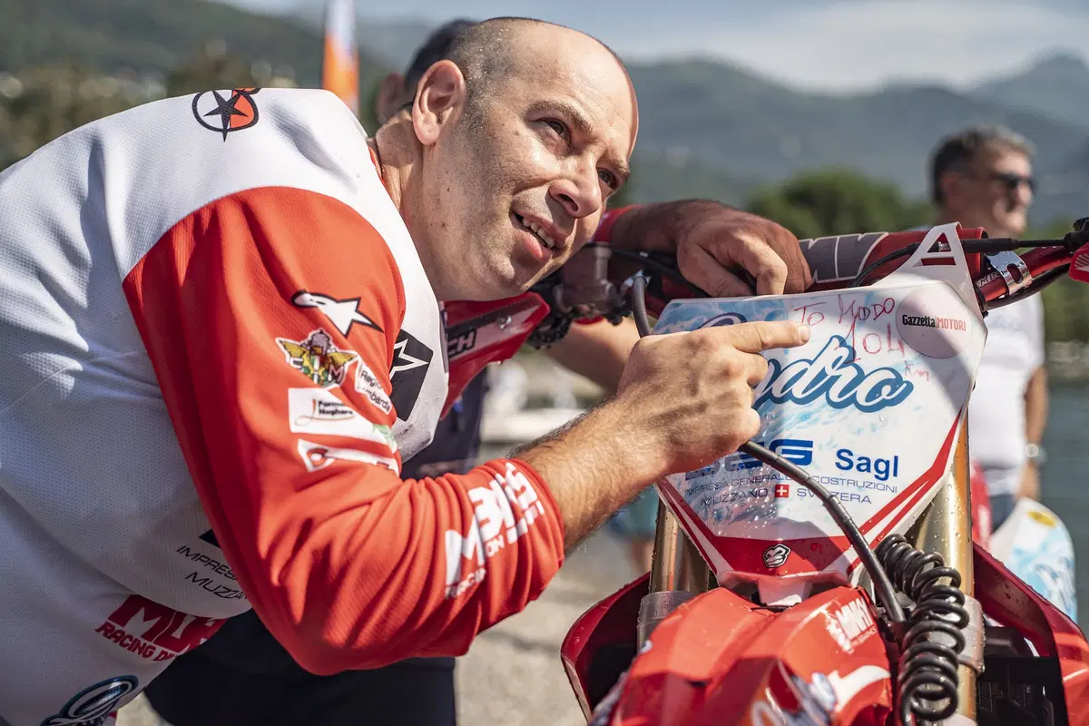 Luca Colombo in moto sull'acqua conquista il record di velocità (5)