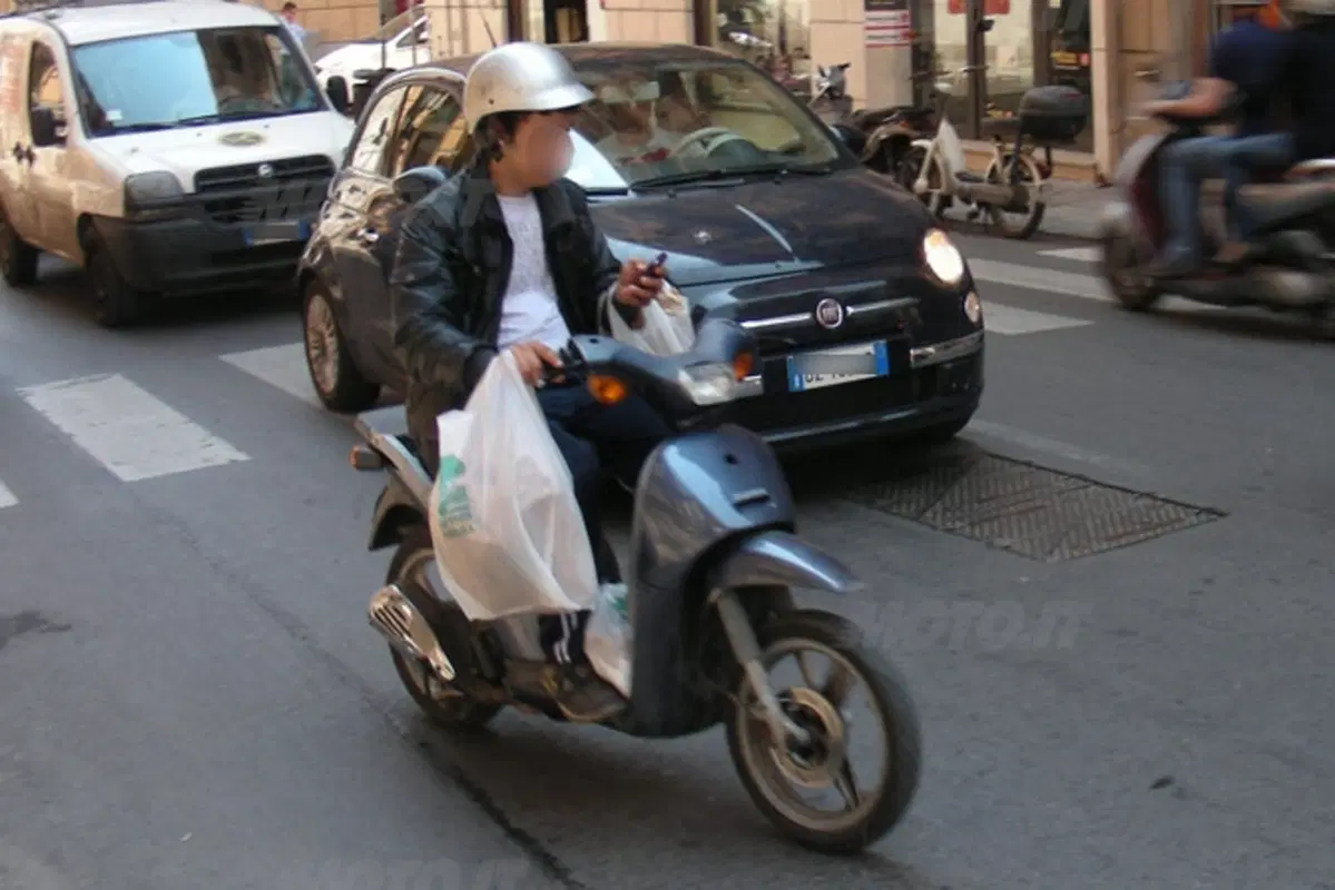 Il casco a Palermo è facoltativo (2)