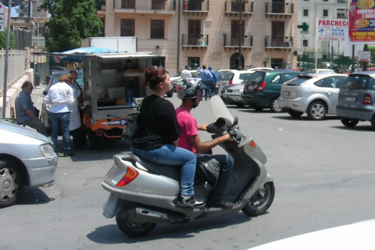Il casco a Palermo è facoltativo (7)