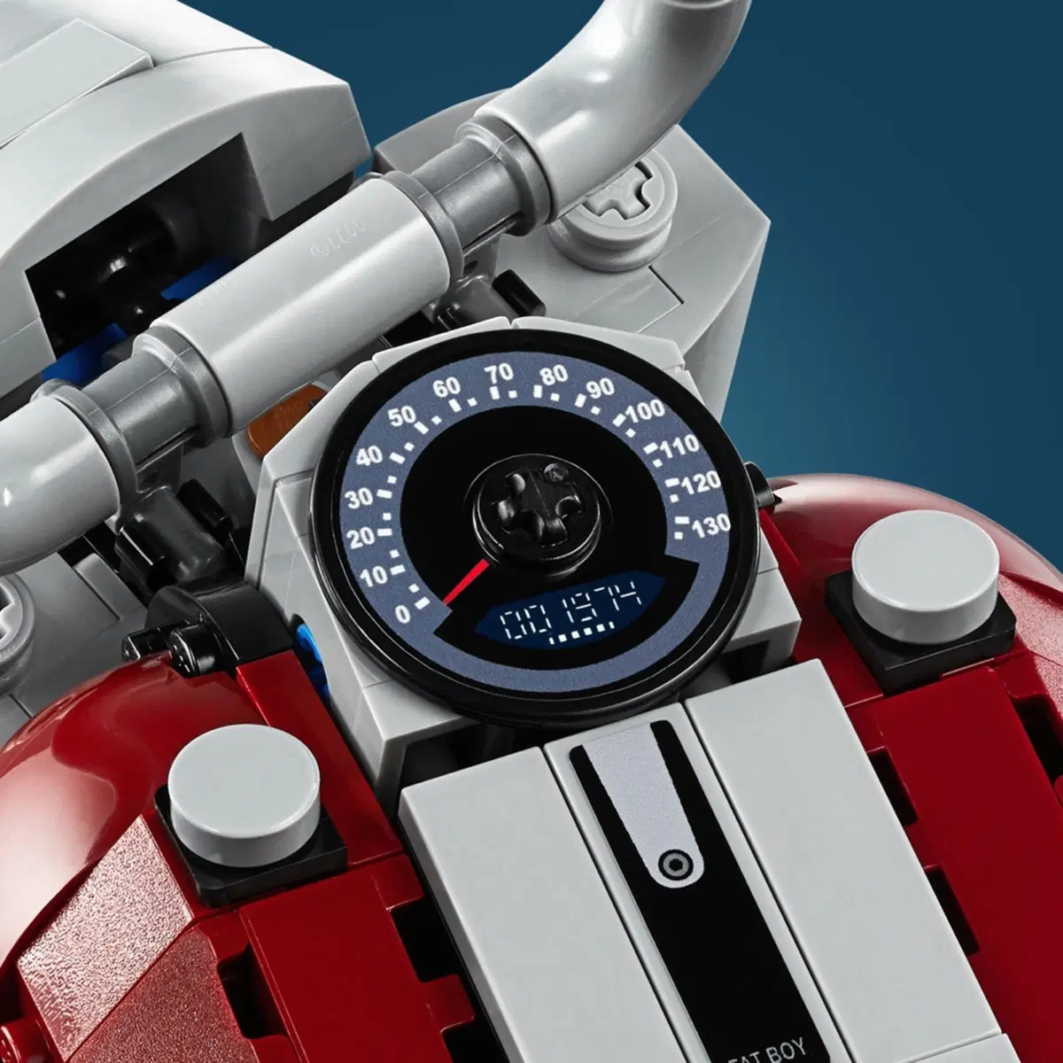 Harley-Davidson Fat Boy. Modello in scala di Lego Creator Expert (10)