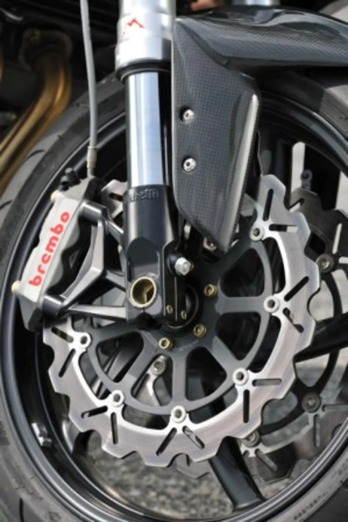 Benelli TNT 899 e TNT 1130 Century Racer (12)